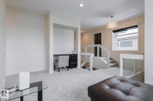 1116 Hainstock Green Green, Edmonton, AB - Indoor