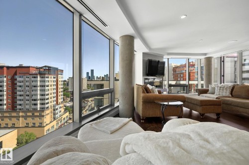1201 11969 Jasper Avenue, Edmonton, AB - Indoor Photo Showing Living Room