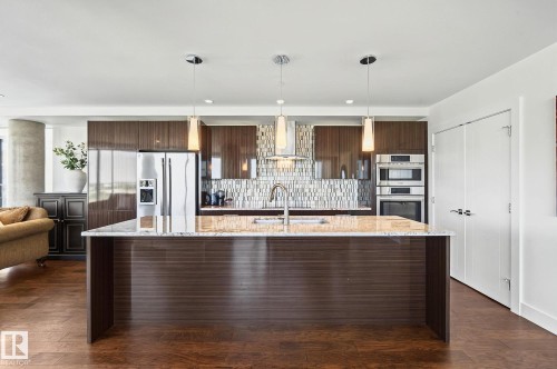 1201 11969 Jasper Avenue, Edmonton, AB - Indoor Photo Showing Kitchen