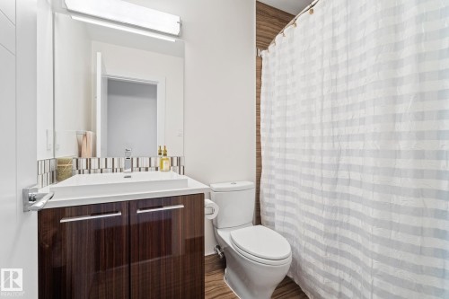 1201 11969 Jasper Avenue, Edmonton, AB - Indoor Photo Showing Bathroom