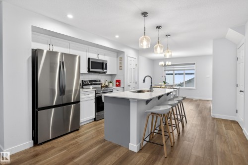 201 Sunland Way, Sherwood Park, AB - Indoor Photo Showing Kitchen With Stainless Steel Kitchen With Upgraded Kitchen