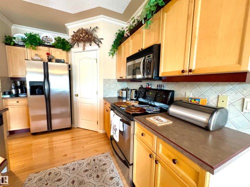 15 17603 99 Street, Edmonton, AB - Indoor Photo Showing Kitchen