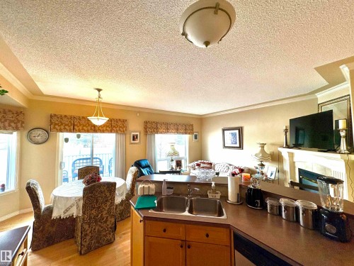 15 17603 99 Street, Edmonton, AB - Indoor