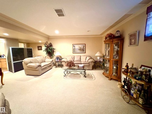 15 17603 99 Street, Edmonton, AB - Indoor Photo Showing Living Room