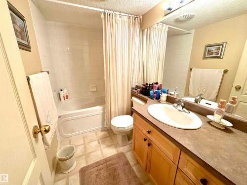 15 17603 99 Street, Edmonton, AB - Indoor Photo Showing Bathroom