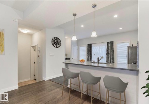 35 723 172 Street, Edmonton, AB - Indoor