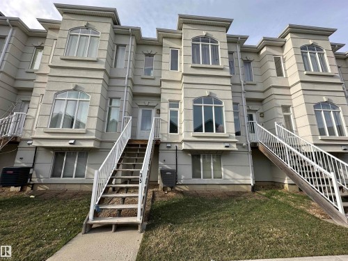 35 723 172 Street, Edmonton, AB - Outdoor