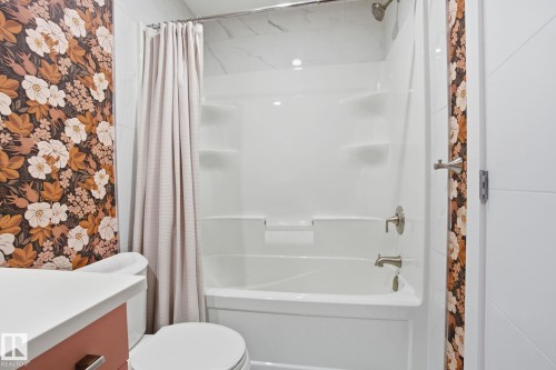 13304 114 Street, Edmonton, AB - Indoor Photo Showing Bathroom
