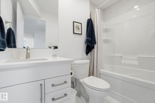 13304 114 Street, Edmonton, AB - Indoor Photo Showing Bathroom