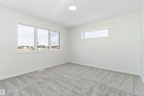 2382 Muckleplum Way, Edmonton, AB - Indoor Photo Showing Other Room