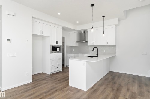 2382 Muckleplum Way, Edmonton, AB - Indoor Photo Showing Kitchen With Upgraded Kitchen