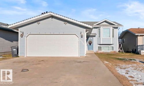 4514 49 Avenue, Cold Lake, AB - Outdoor