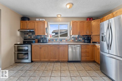 4514 49 Avenue, Cold Lake, AB - Indoor Photo Showing Kitchen