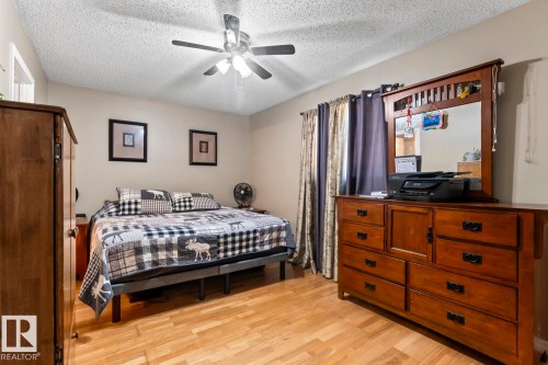 4514 49 Avenue, Cold Lake, AB - Indoor Photo Showing Bedroom