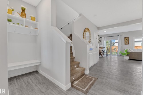 252 39 Avenue, Edmonton, AB - Indoor Photo Showing Other Room