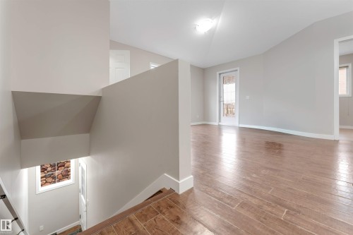 11 150 Edwards Drive, Edmonton, AB - Indoor Photo Showing Other Room