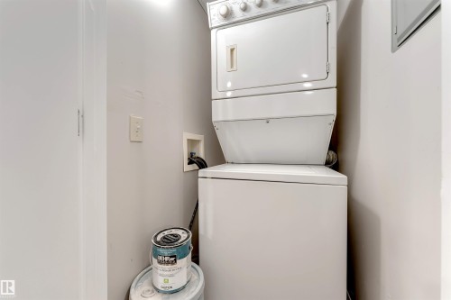 11 150 Edwards Drive, Edmonton, AB - Indoor Photo Showing Laundry Room