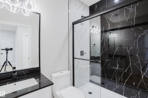 15108 14 Street, Edmonton, AB - Indoor Photo Showing Bathroom
