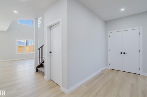 15108 14 Street, Edmonton, AB - Indoor Photo Showing Other Room