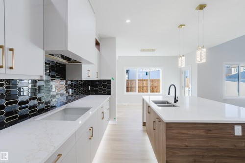15108 14 Street, Edmonton, AB - Indoor Photo Showing Kitchen With Double Sink With Upgraded Kitchen