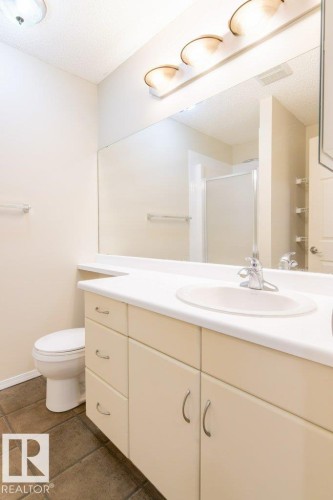 239 279 Suder Greens Drive, Edmonton, AB - Indoor Photo Showing Bathroom