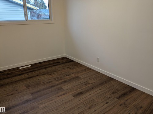 13636 135A Avenue, Edmonton, AB - Indoor Photo Showing Other Room