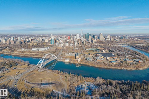425 8604 Gateway Boulevard, Edmonton, AB - Outdoor With View