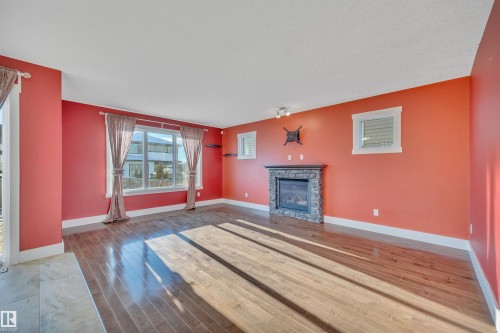 29 Southbridge Crescent, Calmar, AB - Indoor Photo Showing Living Room With Fireplace