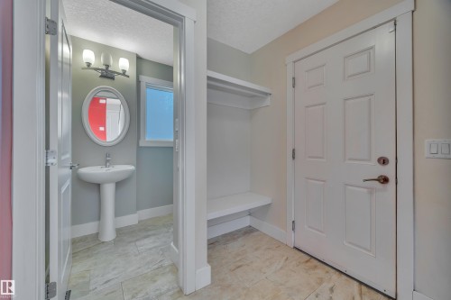 29 Southbridge Crescent, Calmar, AB - Indoor