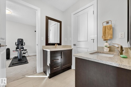 1 Wembley, Fort Saskatchewan, AB - Indoor Photo Showing Bathroom