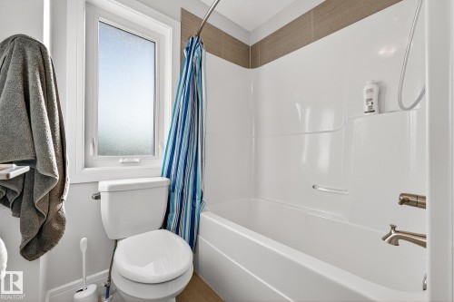 1 Wembley, Fort Saskatchewan, AB - Indoor Photo Showing Bathroom