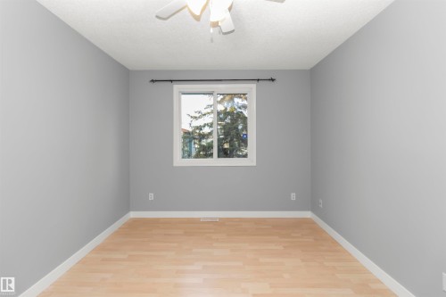 18 Willowdale Place, Edmonton, AB - Indoor Photo Showing Other Room