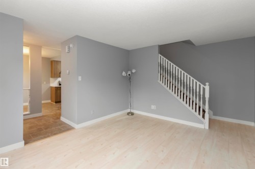 18 Willowdale Place, Edmonton, AB - Indoor Photo Showing Other Room