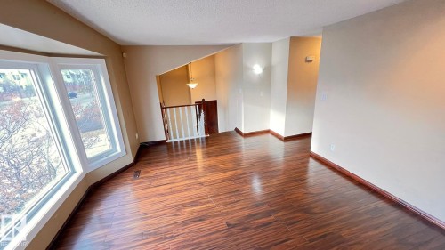 17324 92 Avenue, Edmonton, AB - Indoor Photo Showing Other Room