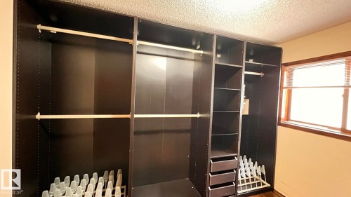 17324 92 Avenue, Edmonton, AB - Indoor