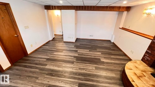 17324 92 Avenue, Edmonton, AB - Indoor