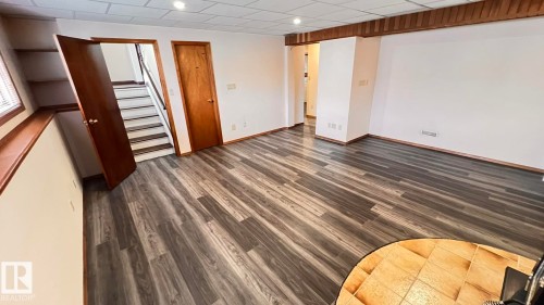 17324 92 Avenue, Edmonton, AB - Indoor Photo Showing Other Room