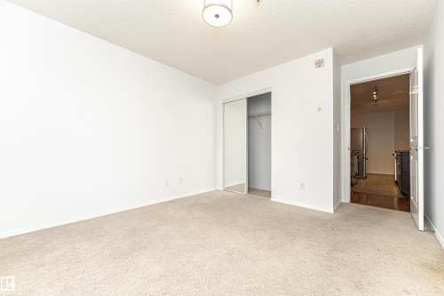 302 17407 99 Avenue, Edmonton, AB - Indoor Photo Showing Other Room