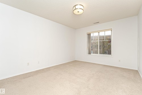 302 17407 99 Avenue, Edmonton, AB - Indoor Photo Showing Other Room
