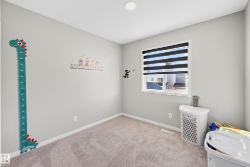 7 Emerald Way E, Spruce Grove, AB - Indoor