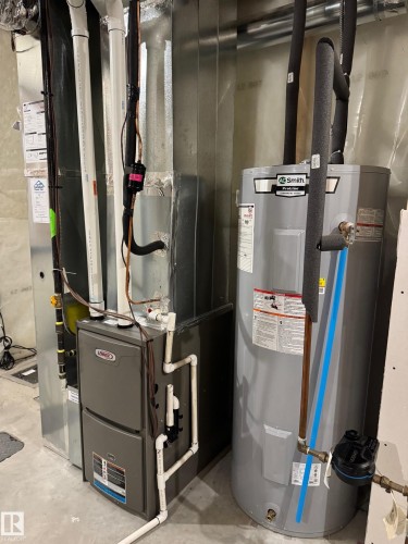 7 Emerald Way E, Spruce Grove, AB - Indoor Photo Showing Basement