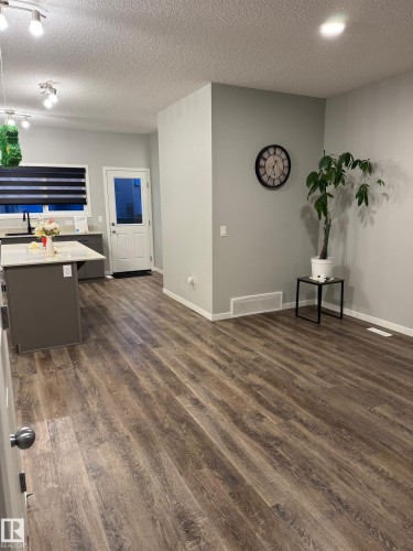 7 Emerald Way E, Spruce Grove, AB - Indoor Photo Showing Other Room