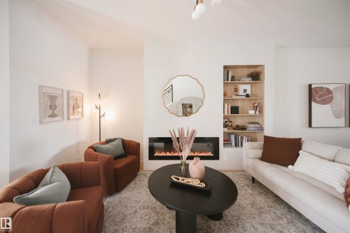 2323 160 Street Sw, Edmonton, AB - Indoor Photo Showing Living Room