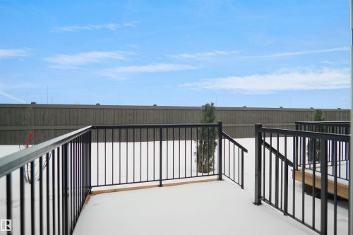 124 1009 Cy Becker Road, Edmonton, AB - Outdoor