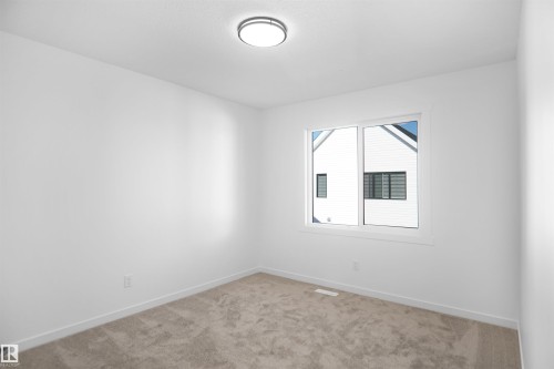 54 19904 31 Avenue, Edmonton, AB - Indoor Photo Showing Other Room