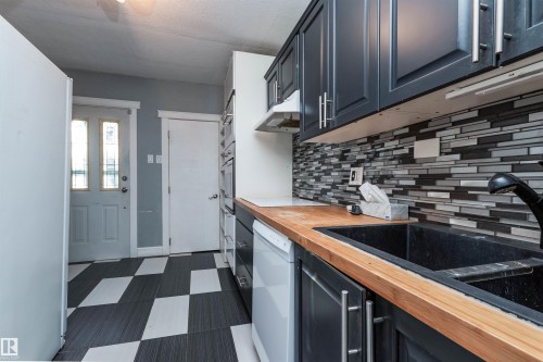 9213 101A Avenue, Edmonton, AB - Indoor Photo Showing Kitchen