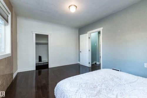 9213 101A Avenue, Edmonton, AB - Indoor Photo Showing Bedroom