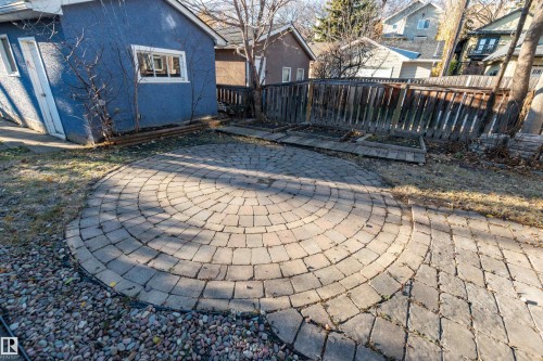 9213 101A Avenue, Edmonton, AB - Outdoor