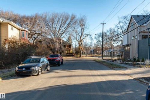 9213 101A Avenue, Edmonton, AB - Outdoor