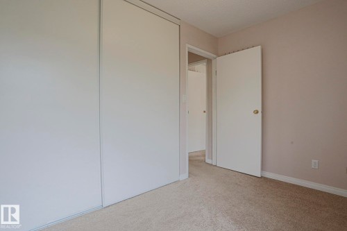 606 Saddleback Road, Edmonton, AB - Indoor Photo Showing Other Room
